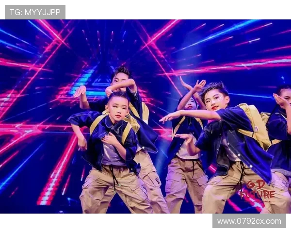 深圳街舞队的技术揭秘：街舞巨献背后的热情与创新