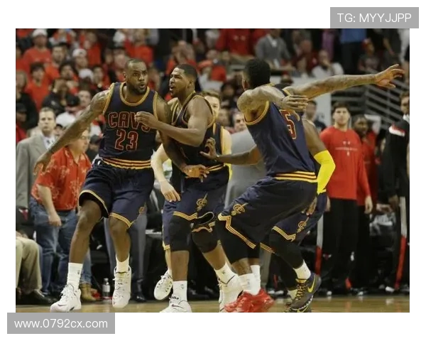 2015年NBA季后赛骑士与公牛半决赛激战回顾与精彩瞬间分析