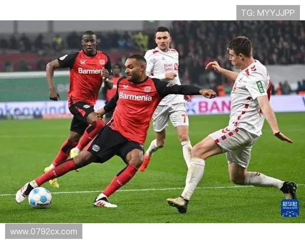 德甲精彩对决比勒费尔德迎战科隆球队争夺激烈不容错过 德甲精彩对决比勒费尔德迎战科隆球队争夺激烈不容错过