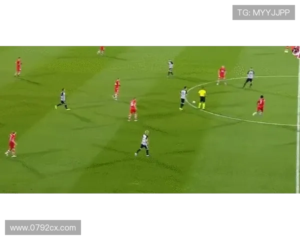 上海网球队个人能力排名创新高引发关注展现出色竞技水平与团队合作精神 上海网球队个人能力排名创新高引发关注展现出色竞技水平与团队合作精神